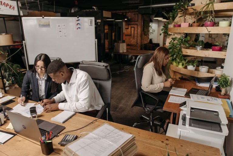 Dicas para Negociar Salários em Novas Oportunidades de Emprego